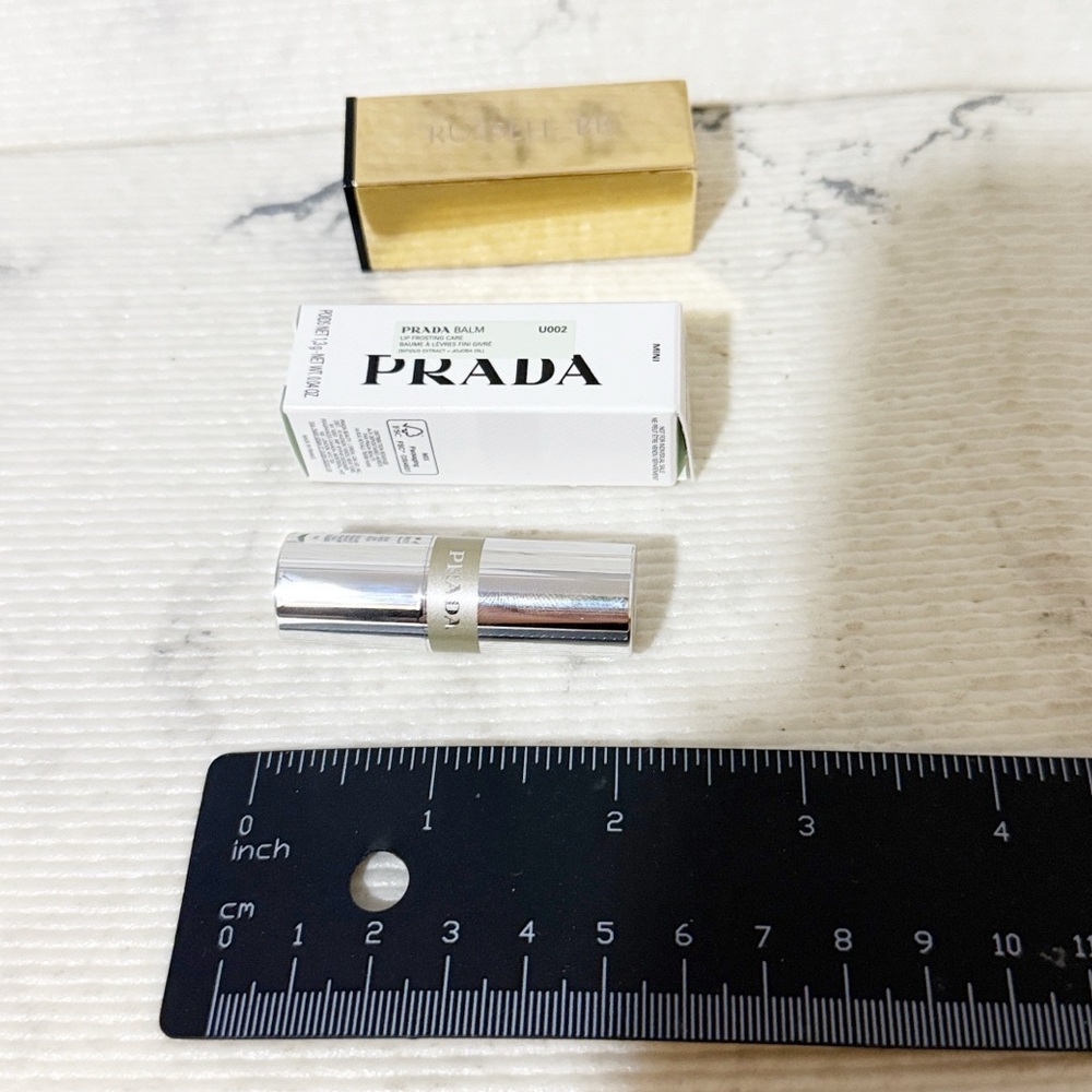 Prada Lip Balm (U002 Banana Yellow) Golden Warm Luster With Banana Scent - Picture 7 of 7